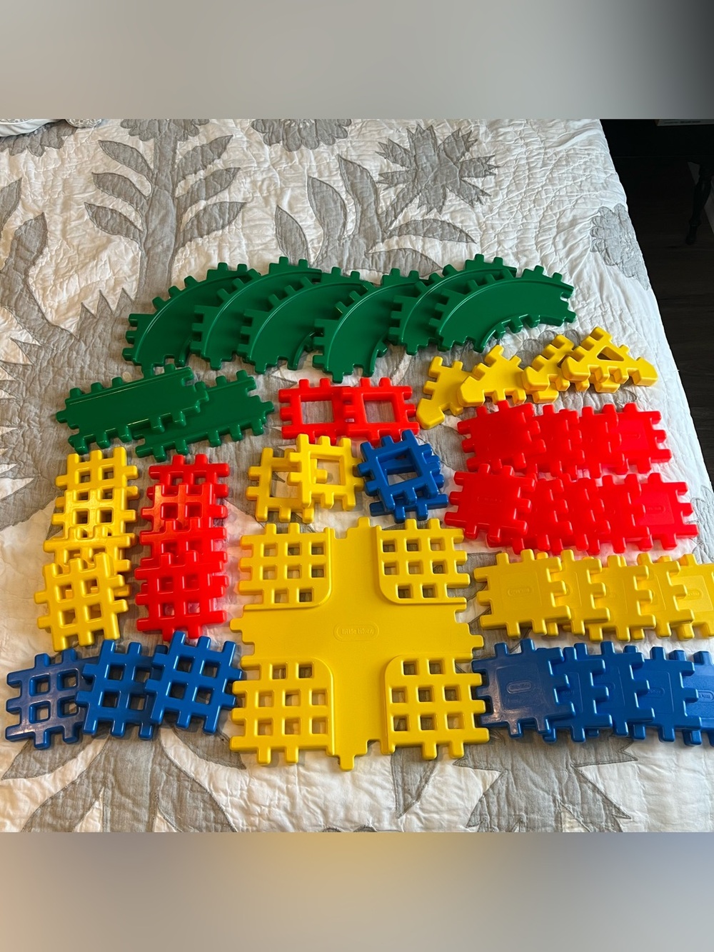 Vintage LITTLE TIKES Wee Waffle Blocks Set 49 Pieces 4” Including Intersection